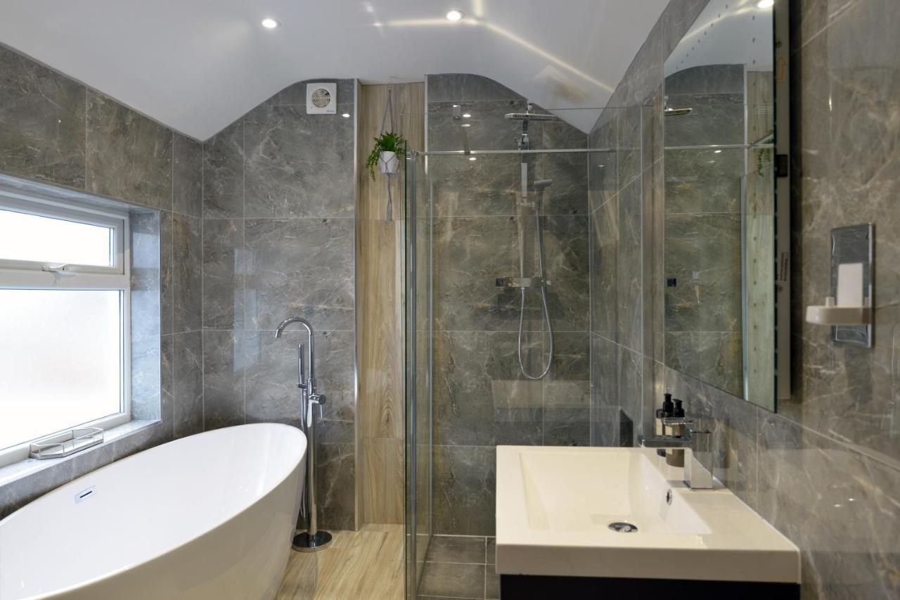 Outstanding Modernised 3/4 Double Bedroomed House Літтлгемптон Екстер'єр фото